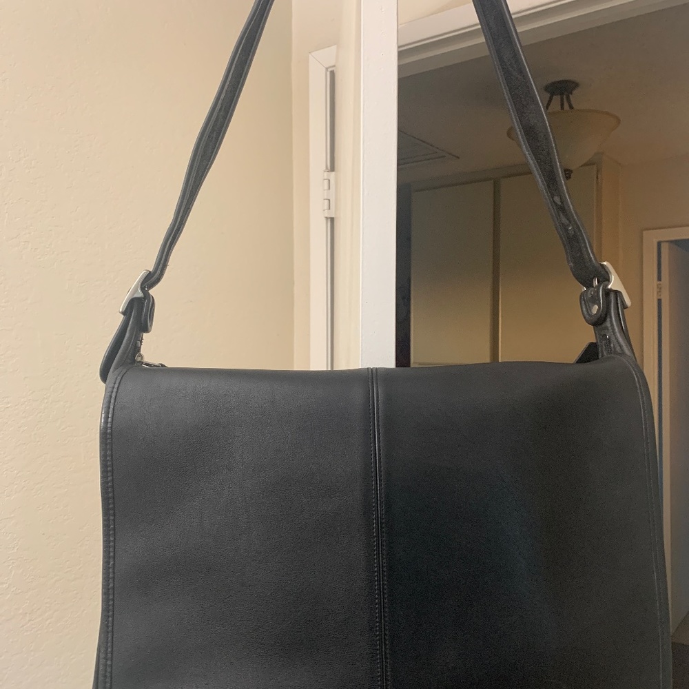 Vintage COACH Black Leather Messenger Bag